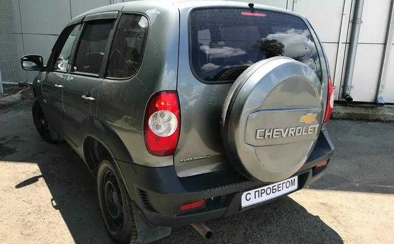 Chevrolet NIVA 1.7 MT (80 л.с.) 4WD