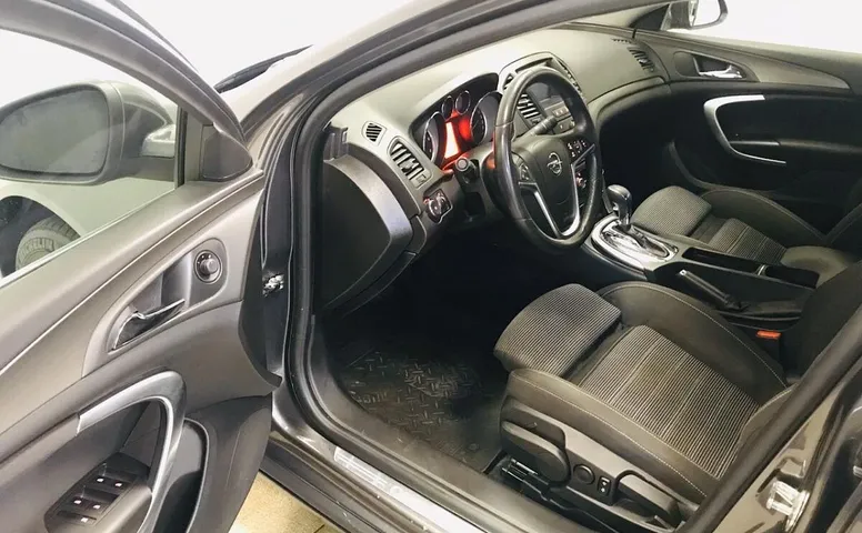 Opel Insignia I