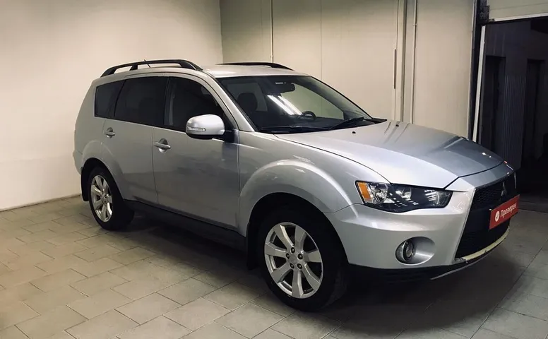 Mitsubishi Outlander II Рестайлинг