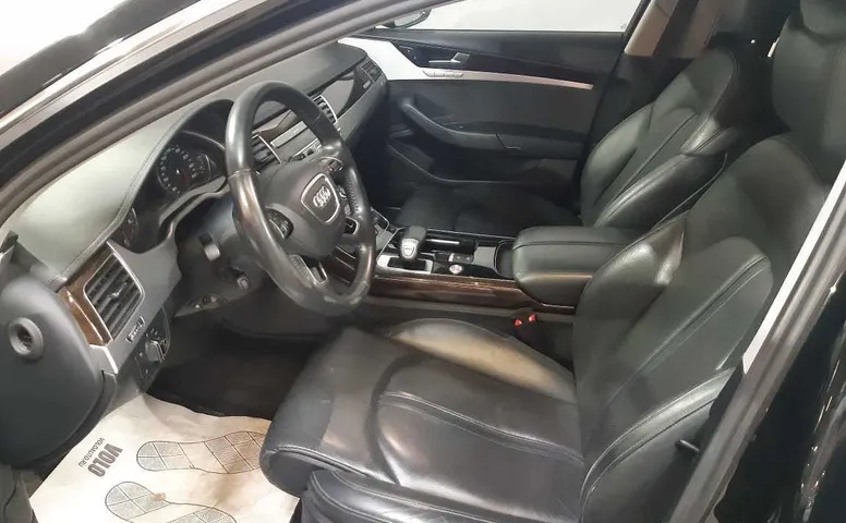 Audi A8 Long 3.0 AT (310 л.с.) 4WD