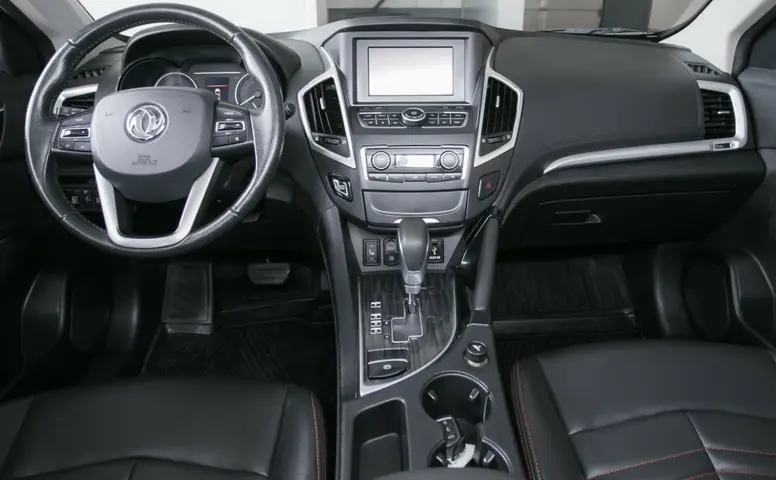 DongFeng AX7