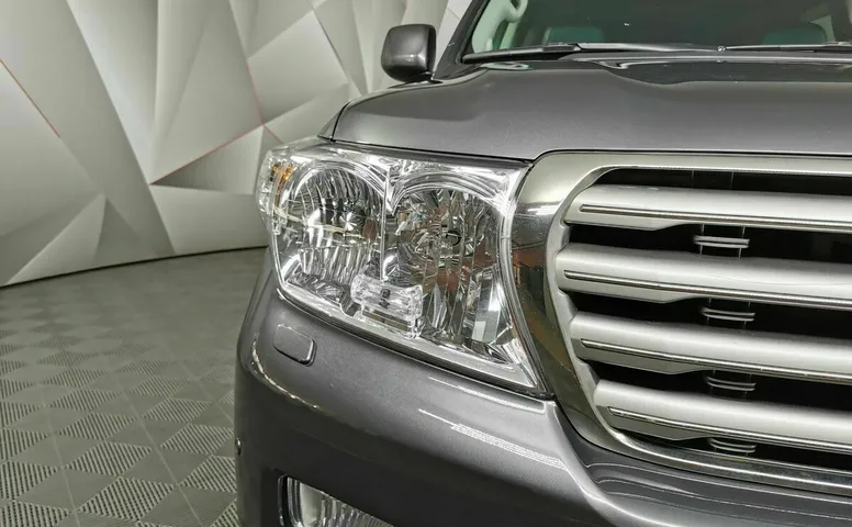 Toyota Land Cruiser 4.7 4WD AT (288 л.с.) Люкс Серый