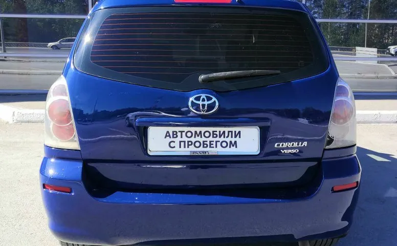 Toyota COROLLA_VERSO 1.8 AT (129 л.с.)