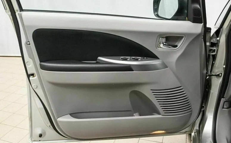 Mitsubishi grandis