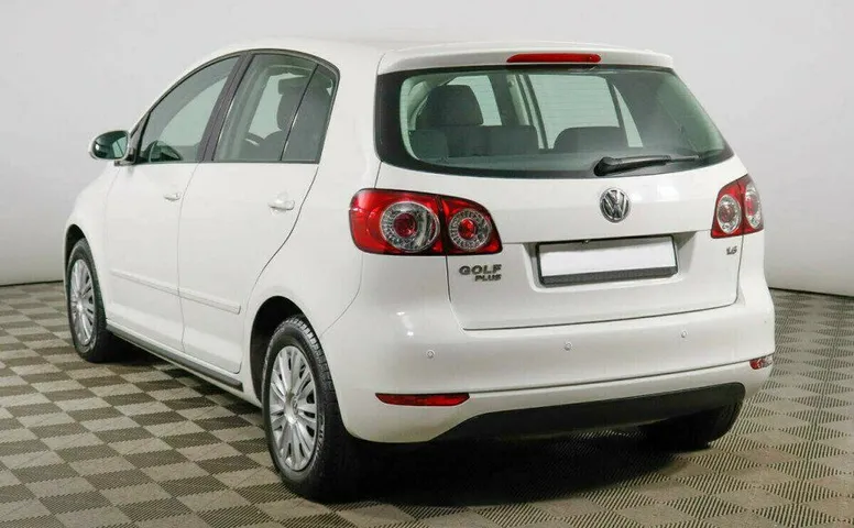Volkswagen Golf Plus 1.6 Робот