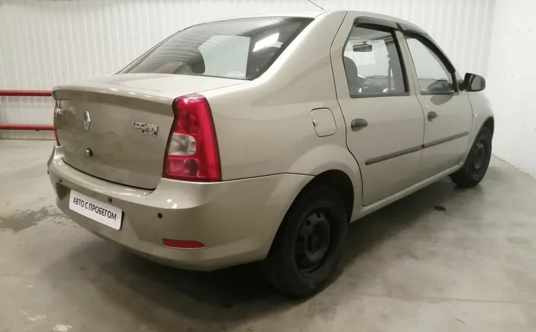 Renault LOGAN 1.4 MT (75 л.с.)