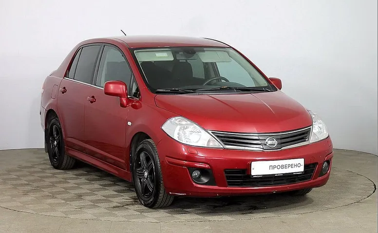 Nissan Tiida