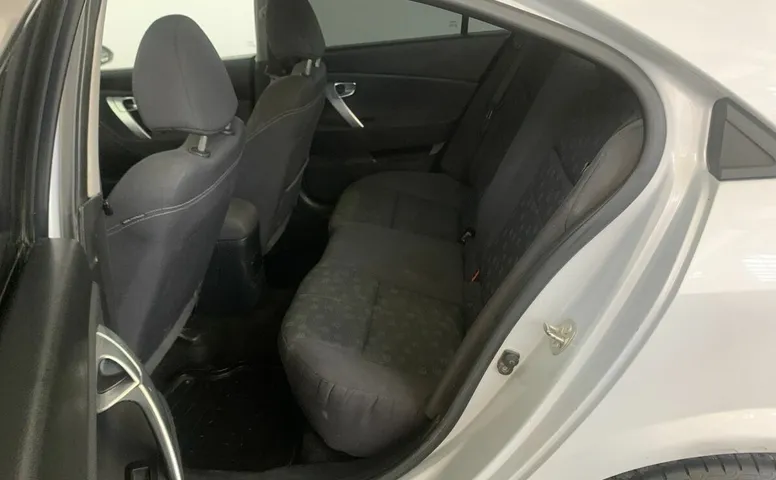 Nissan PRIMERA 1.6 MT (109 л.с.)