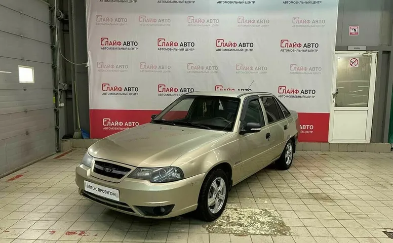 Daewoo NEXIA 1.6 MT (109 л.с.)