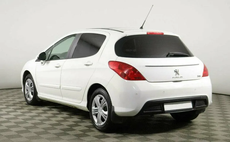 Peugeot 308 1.6 Автомат
