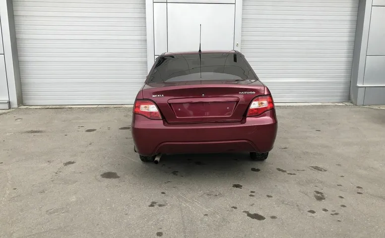 Daewoo NEXIA 1.5 MT (80 л.с.)