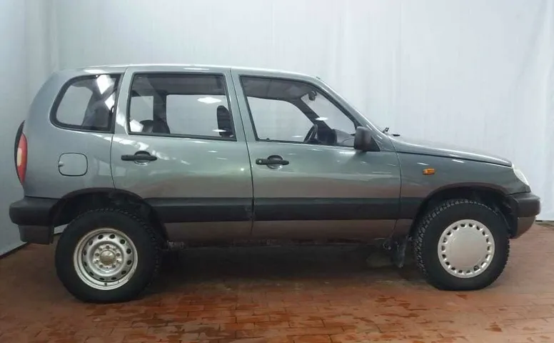 Chevrolet NIVA 1.7 MT (80 л.с.) 4WD
