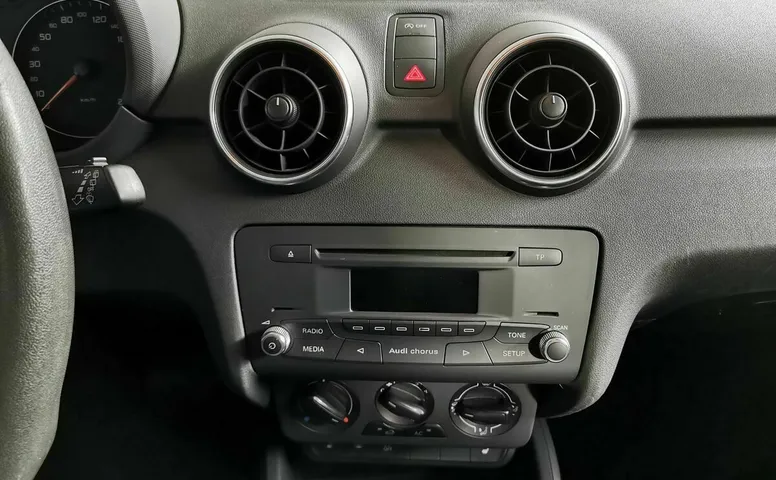 Audi A1 1.4 TFSI S-tronic (122 л.с.) Черный