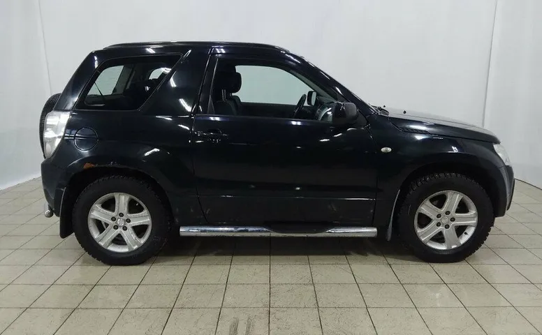 Suzuki Grand Vitara III