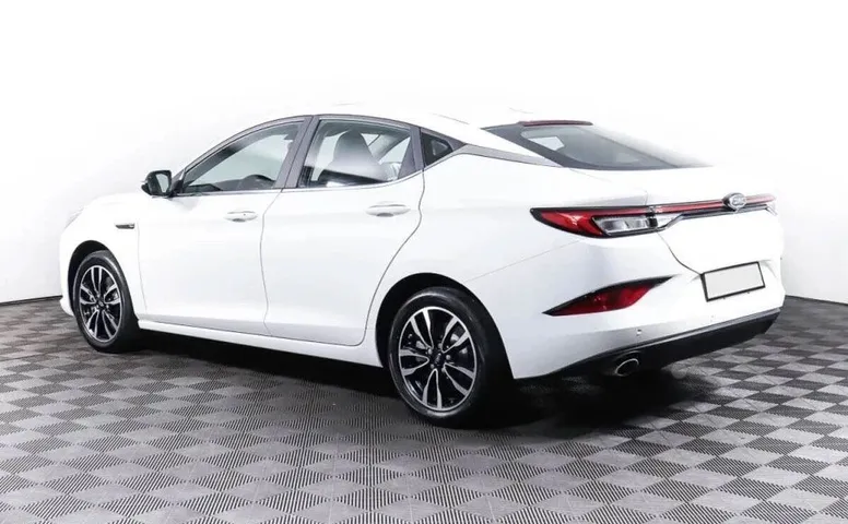 JAC J7