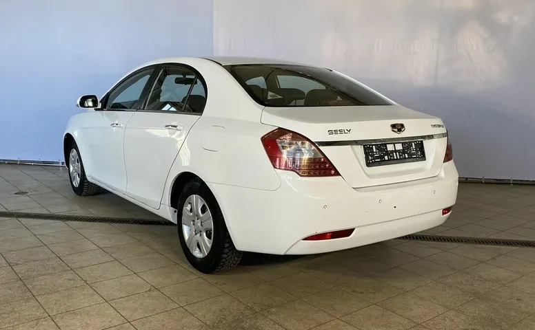 Geely EMGRAND 1.8 MT (126 л.с.)