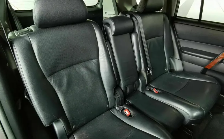 Toyota Highlander 3.5 AT 4WD (273 л.с.) Комфорт Красный