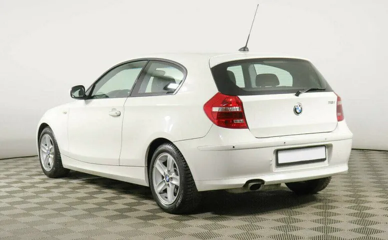BMW 1 серия 1.6 Автомат