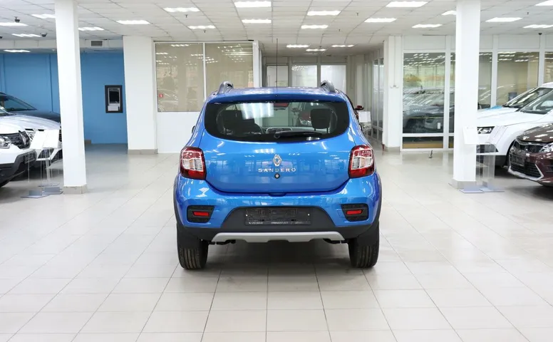 Renault sandero stepway мкпп 2021 с пробегом 100 км