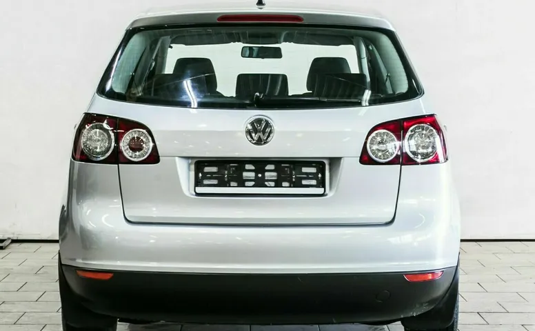 Volkswagen golf plus