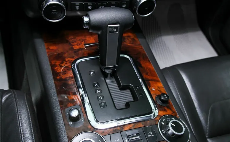 Volkswagen Touareg, 1 поколение, рестайлинг