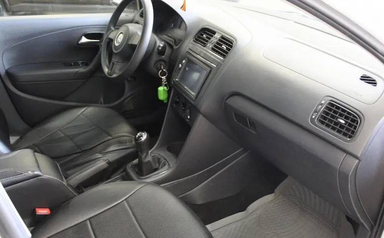Volkswagen Polo V