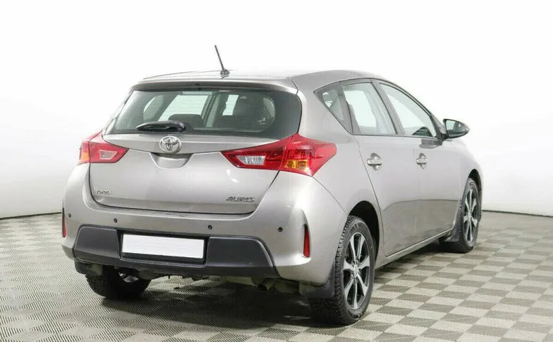 Toyota Auris 1.6 Вариатор