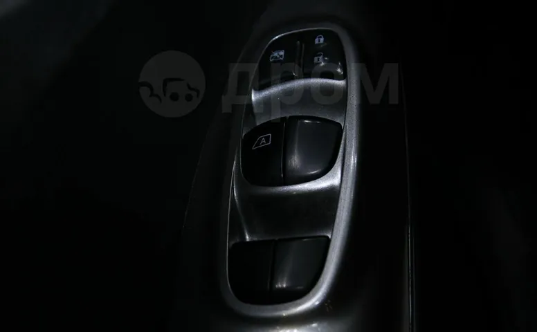 Nissan Juke, 1 поколение