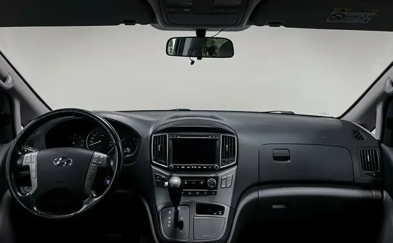 Hyundai H-1