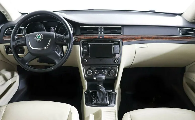 Skoda Superb II