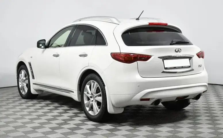 Infiniti FX