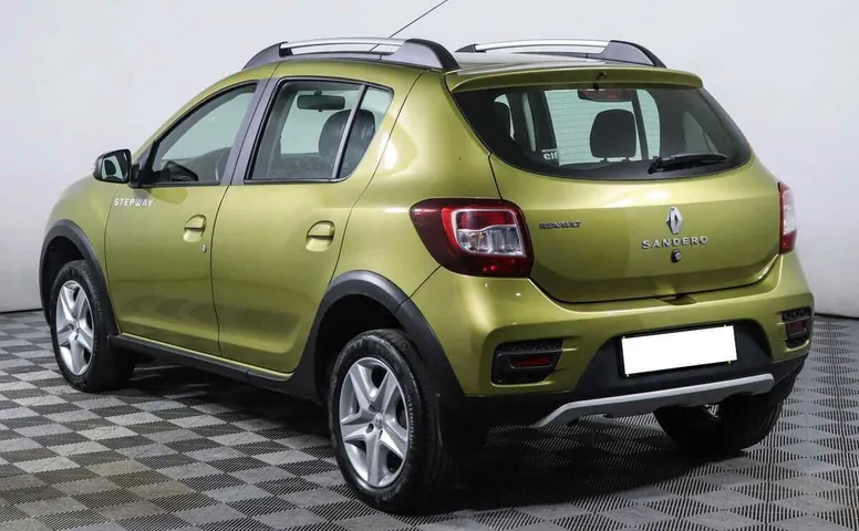 Renault sandero stepway мкпп 2018 с пробегом 40 000 км