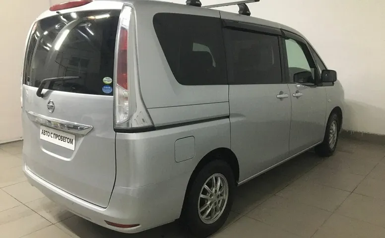 Nissan SERENA 2.0 CVT (144 л.с.) 4WD