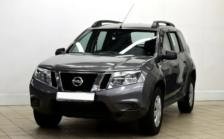 Nissan Terrano III (D10)