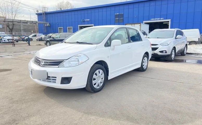 Nissan Tiida