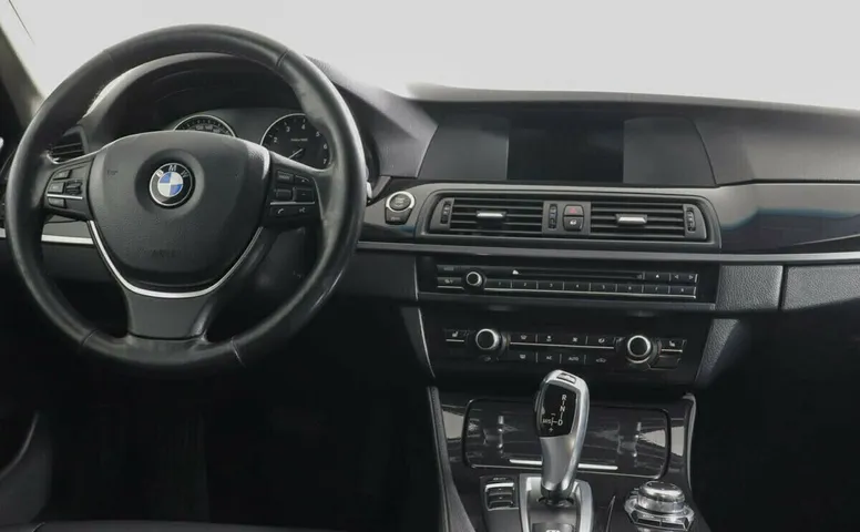 BMW 5 серии VI (F10/F11/F07)