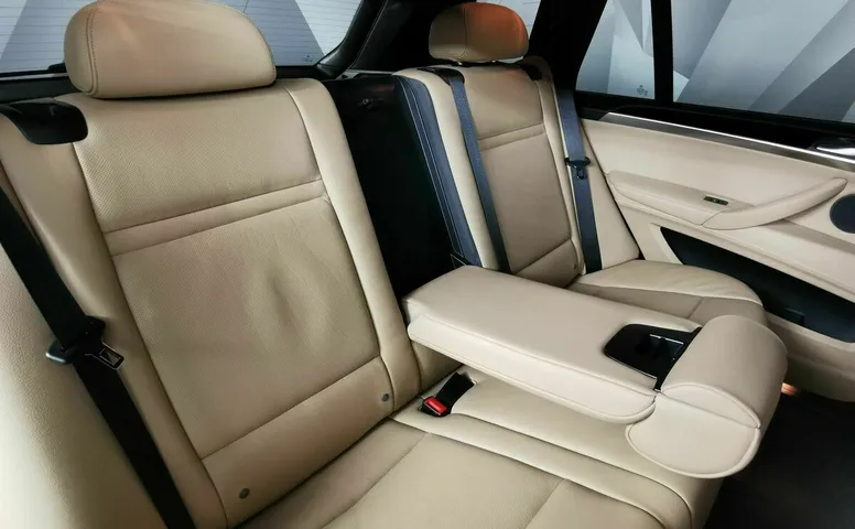 BMW X5 M 4.4 AT (555 л.с.) Синий