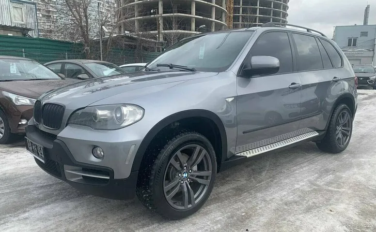 BMW X5 3.0si II (E70)