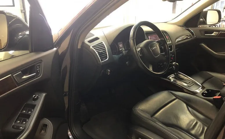 Audi Q5 I(8R)