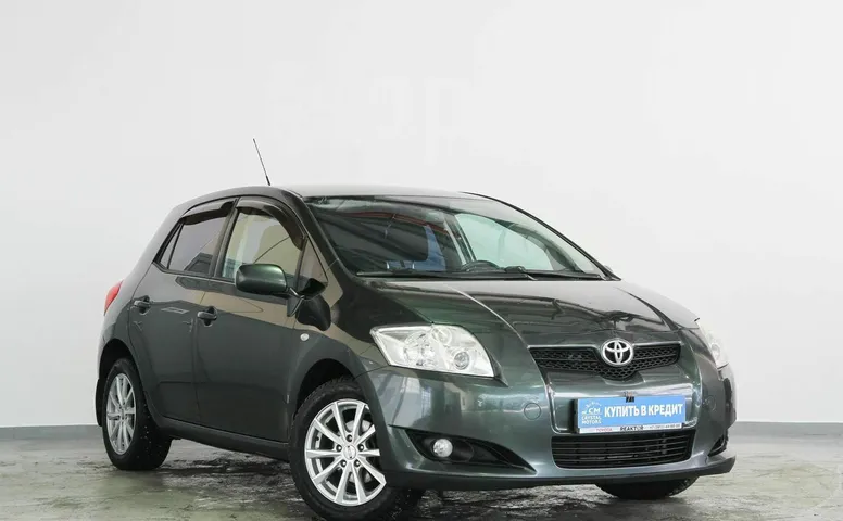 Toyota Auris, 1 поколение