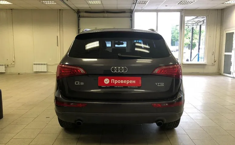 Audi Q5 I(8R)