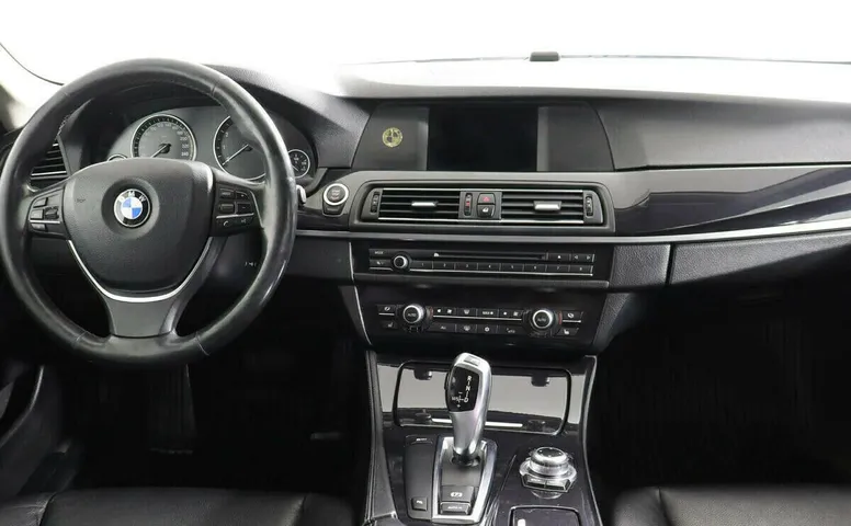 BMW 5 серии VI (F10/F11/F07)