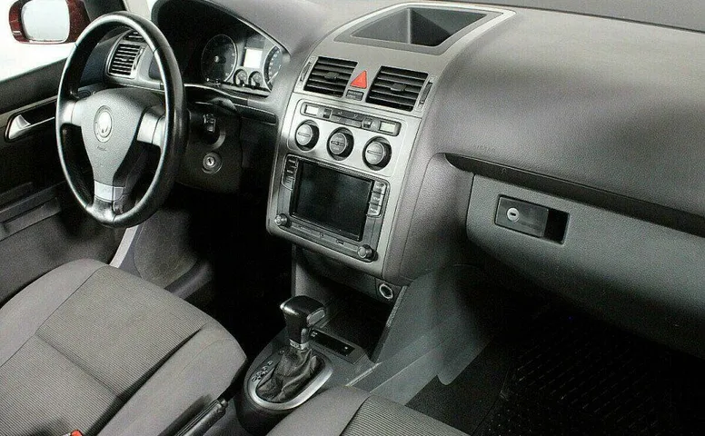 Volkswagen Touran 1.4 Робот