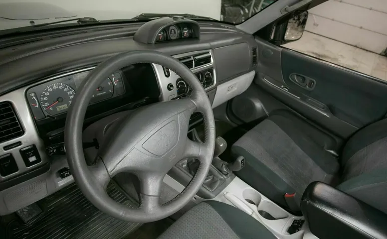 Mitsubishi pajero sport