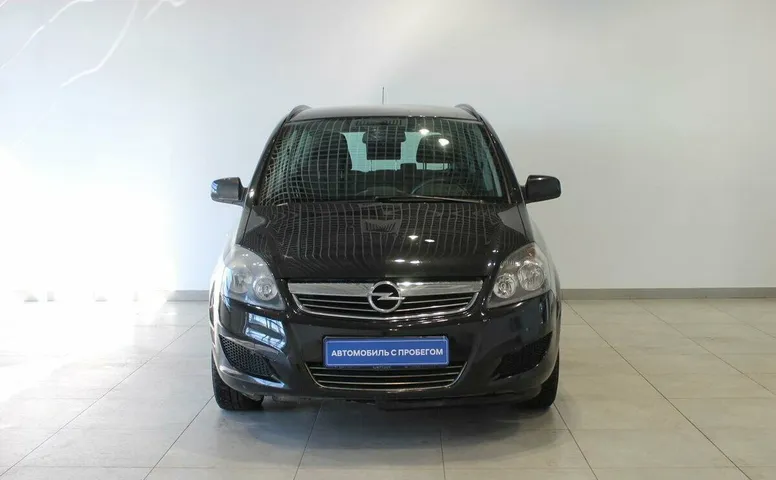 Opel Zafira B Рестайлинг