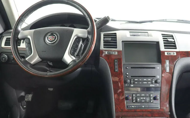 Cadillac Escalade III