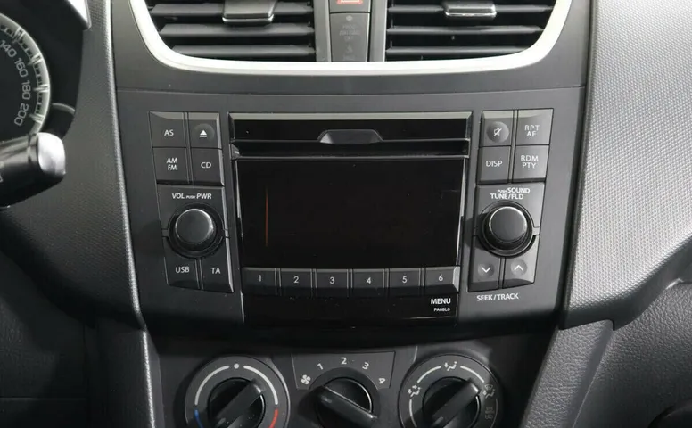 Suzuki Swift IV