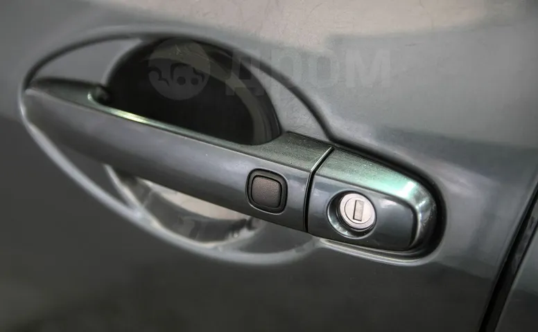 Toyota Auris, 1 поколение