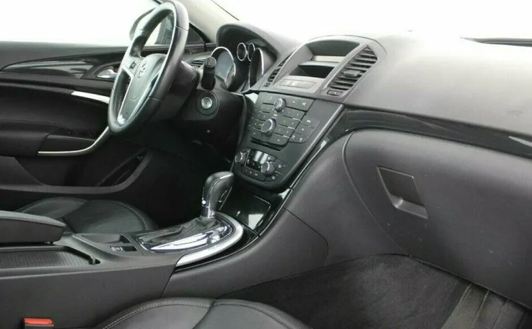 Opel Insignia 2.0 Автомат