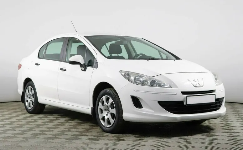 Peugeot 408 I